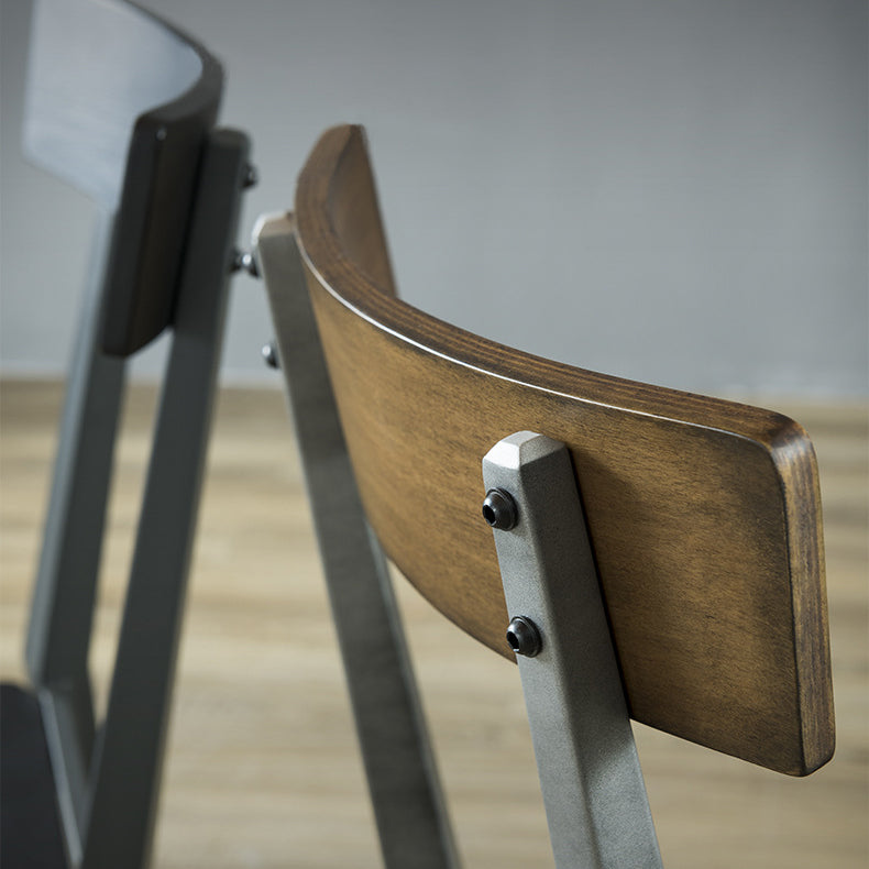 Contemporary Metal Counter Height Stools with Footrest Bar Stool in Silver