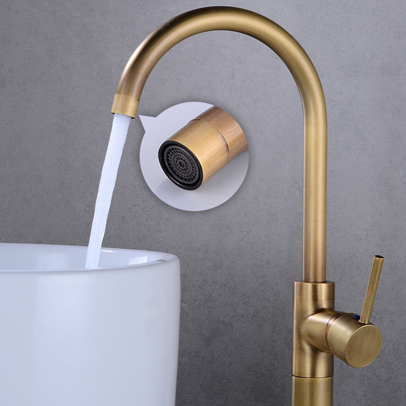 Modern 1-Handle Freestanding Faucet Floor Mounted Freestanding Bathtub Faucet