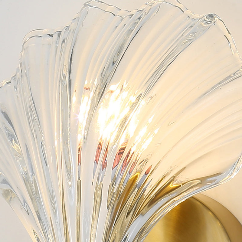 Shell Glass Shade 1 - Light Wall Sconce Metal Wall Armed Light in Clear and Gold
