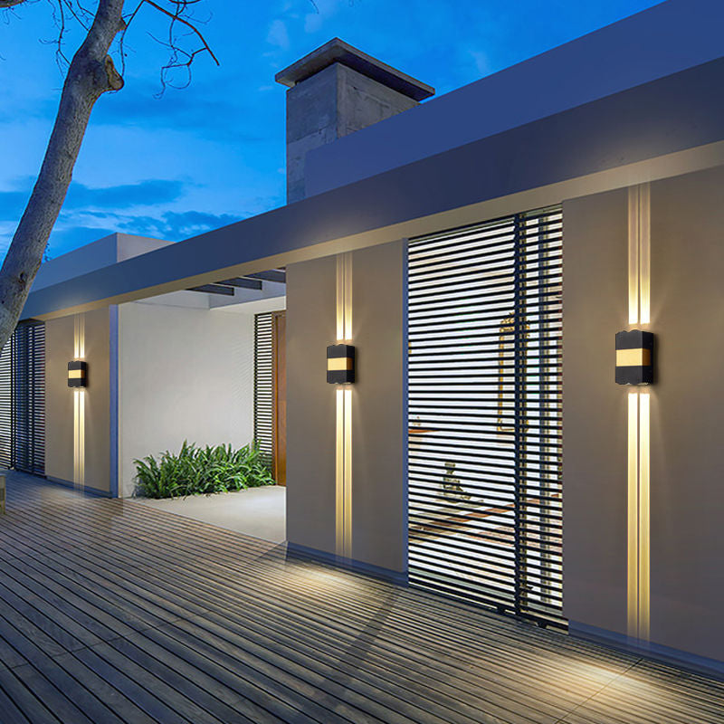 Modern Style Wall Lamp Metal 4 Lights Sconces in Black for Outdoor