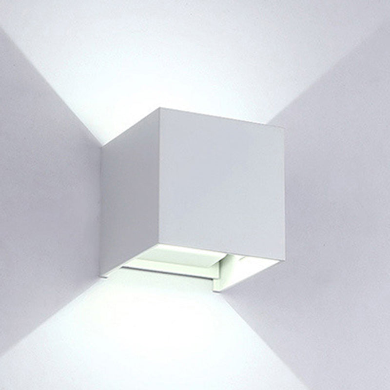 Square Shape Wall Lamp Modern Style Metal 2 Lights Sconce Lamp in Black/White