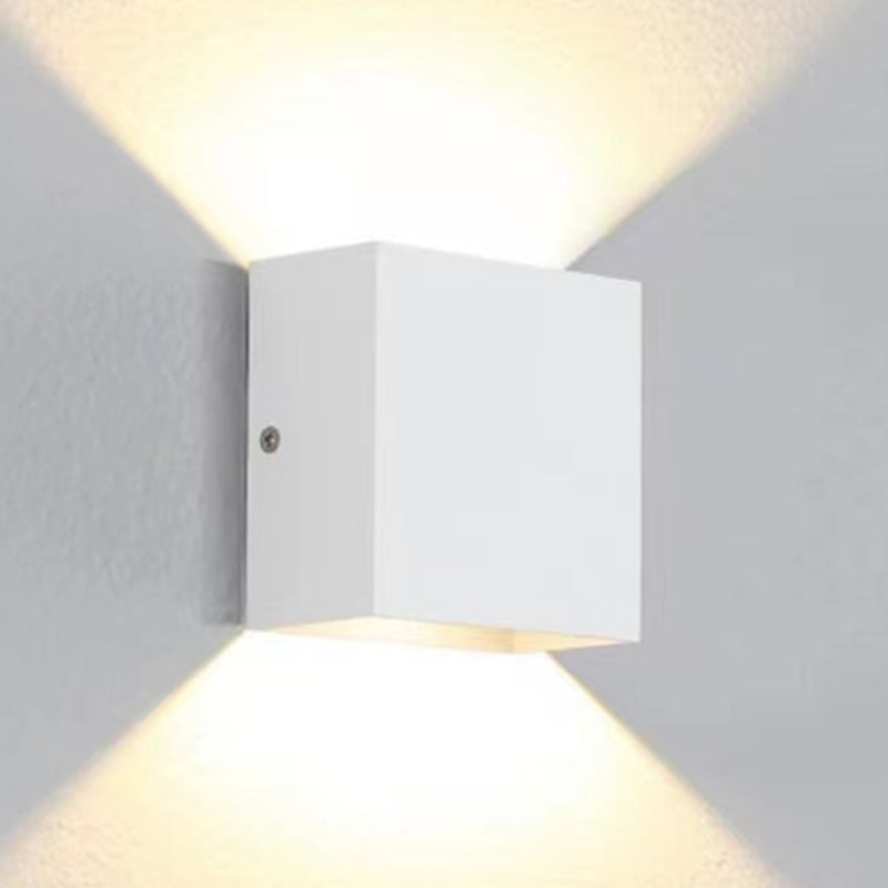 Square Shape Wall Lighting Modern Style Metal 2 Lights Sconce in Black/White