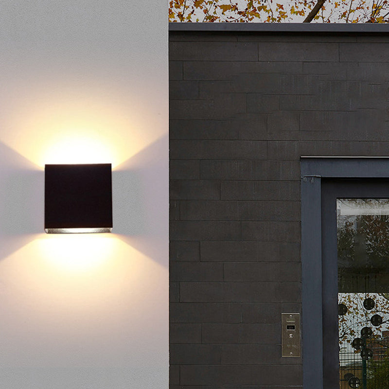 Square Shape Wall Lighting Modern Style Metal 2 Lights Sconce in Black/White