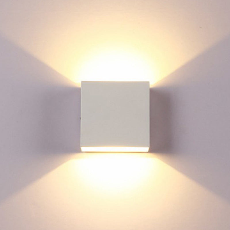 Square Shape Wall Lighting Modern Style Metal 2 Lights Sconce in Black/White