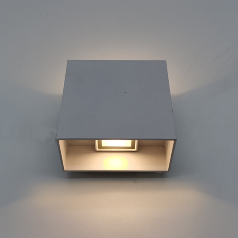 Square Shape Wall Lighting Modern Style Metal 2 Lights Sconce in Black/White