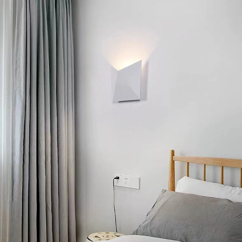 Modern Style Geometry Shade Wall Lamp Metal 1 Light Sconces for Outdoor