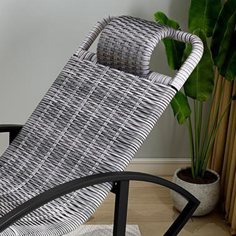 Creative Recliner Chair Wicker Outdoor Rocker Chair with Dark Legs
