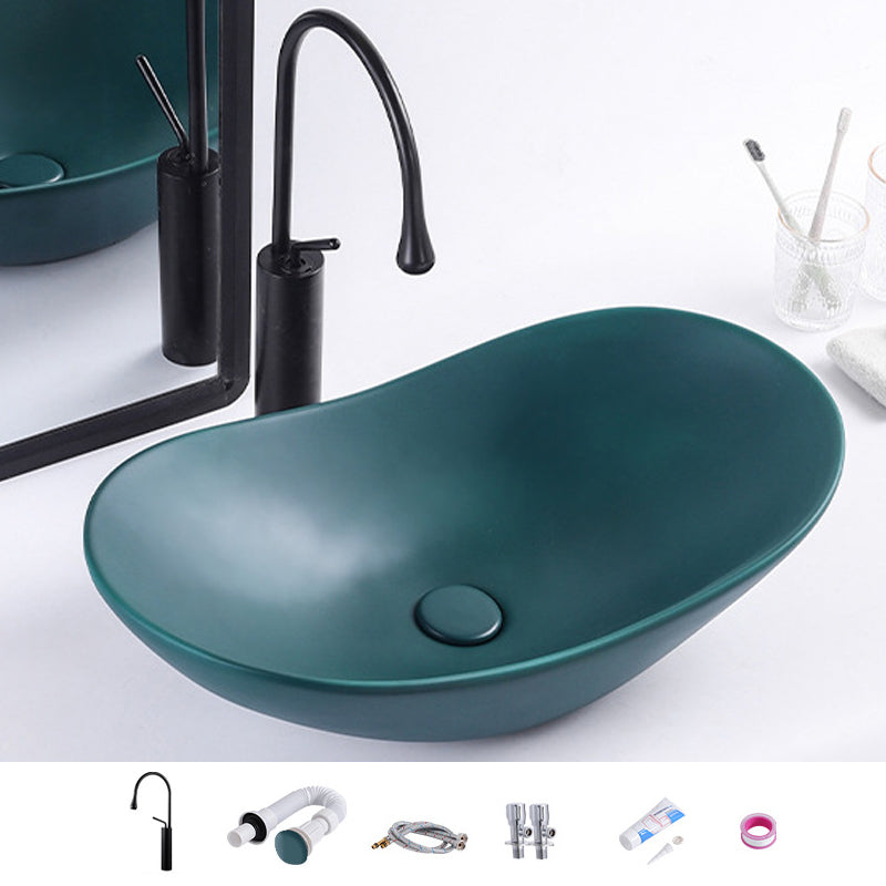 Modern Bathroom Sink Oval Bathroom Sink Overflow with Basin and Faucet