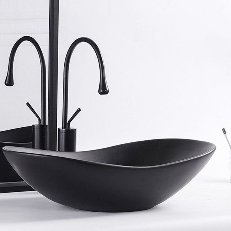 Modern Bathroom Sink Oval Bathroom Sink Overflow with Basin and Faucet