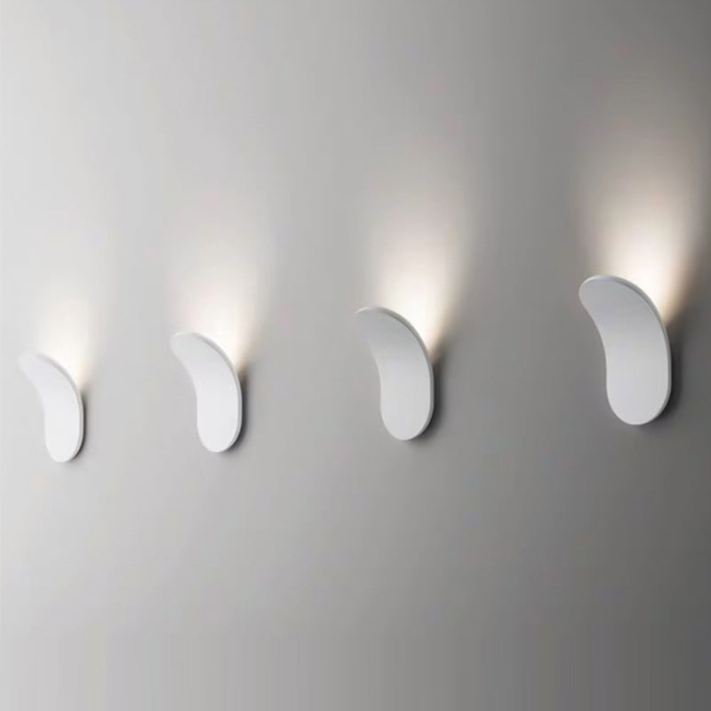 Modern LED Wall Sconce Geometric Shape Wall Light with Metal Shade for Living Room