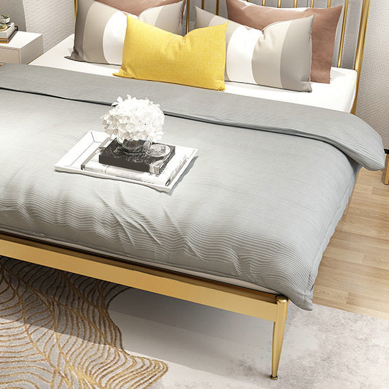 Iron Open-Frame Bed Contemporary Standard Bed with Metal Legs