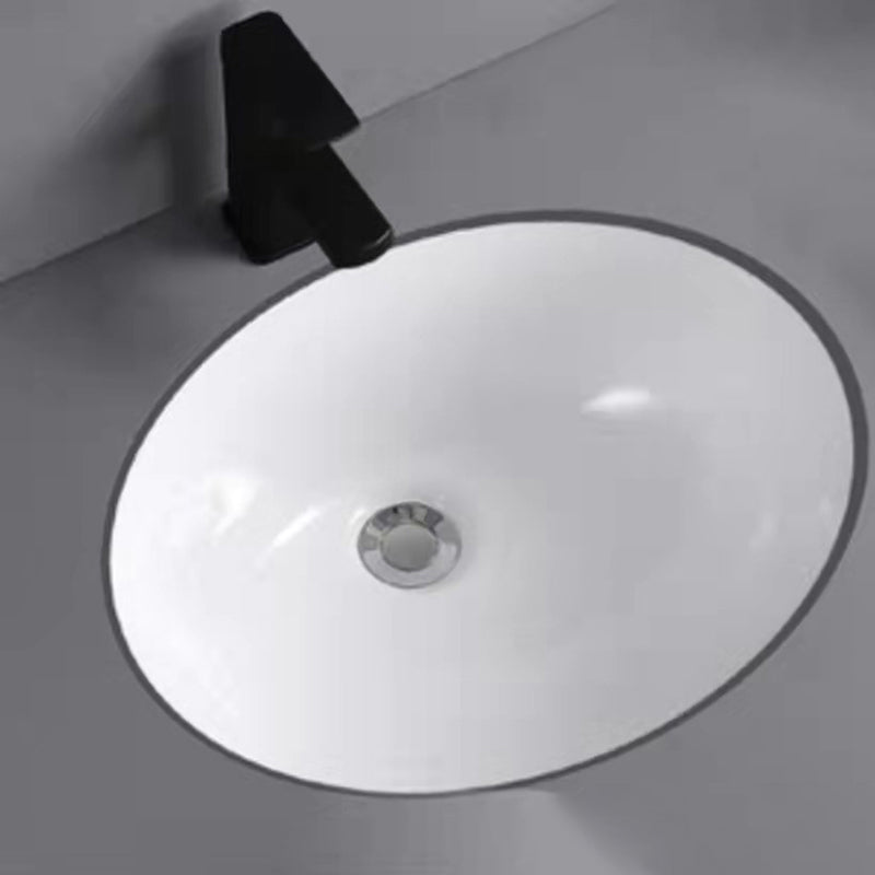 Modern Undermount Bathroom Sink Oval Shape Porcelain with Pop-Up Drain Basin Sink