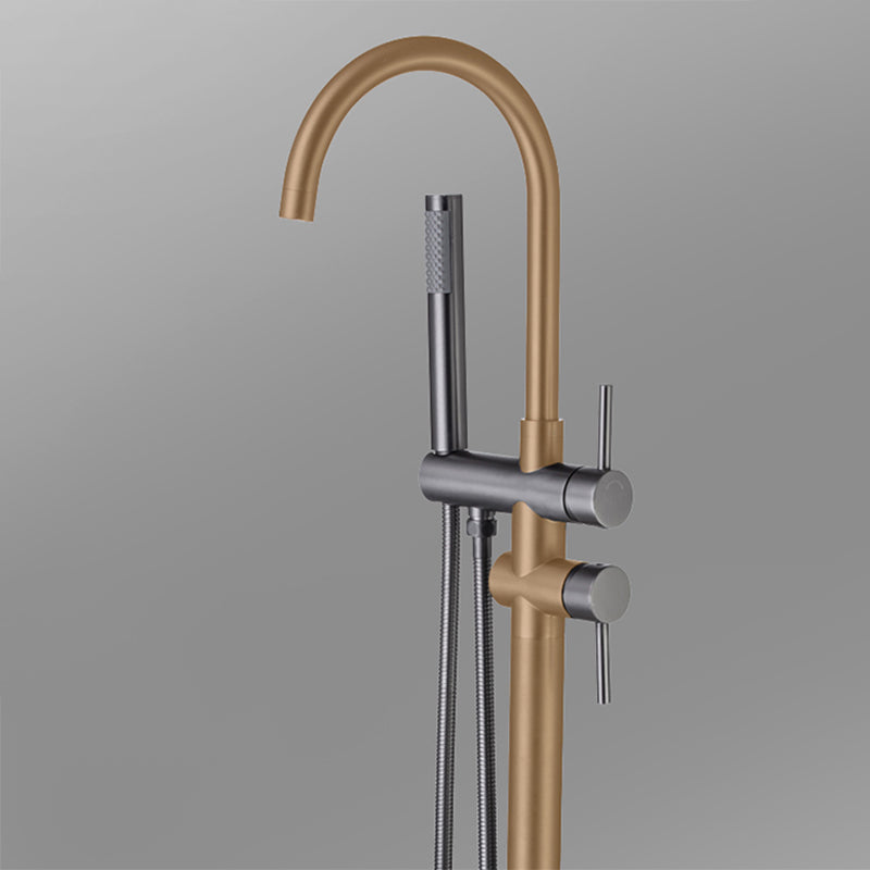 Floor Mounted Metal Freestanding Tub Filler High Arc Freestanding Faucet with Hose