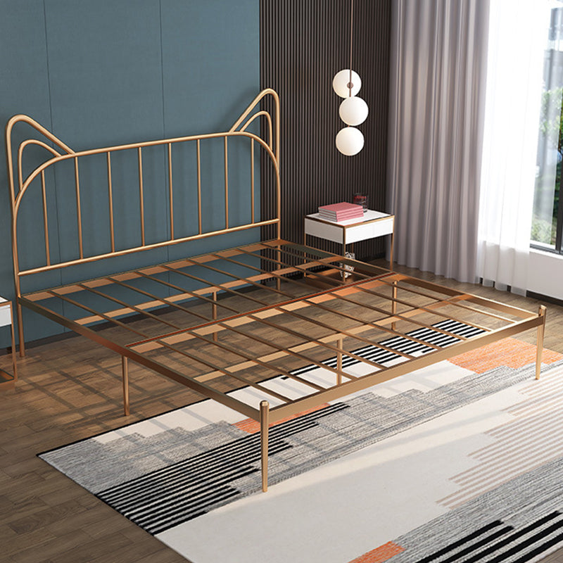Glam Iron Open-Frame Bed with Spindle Headboard Solid Color in Gold