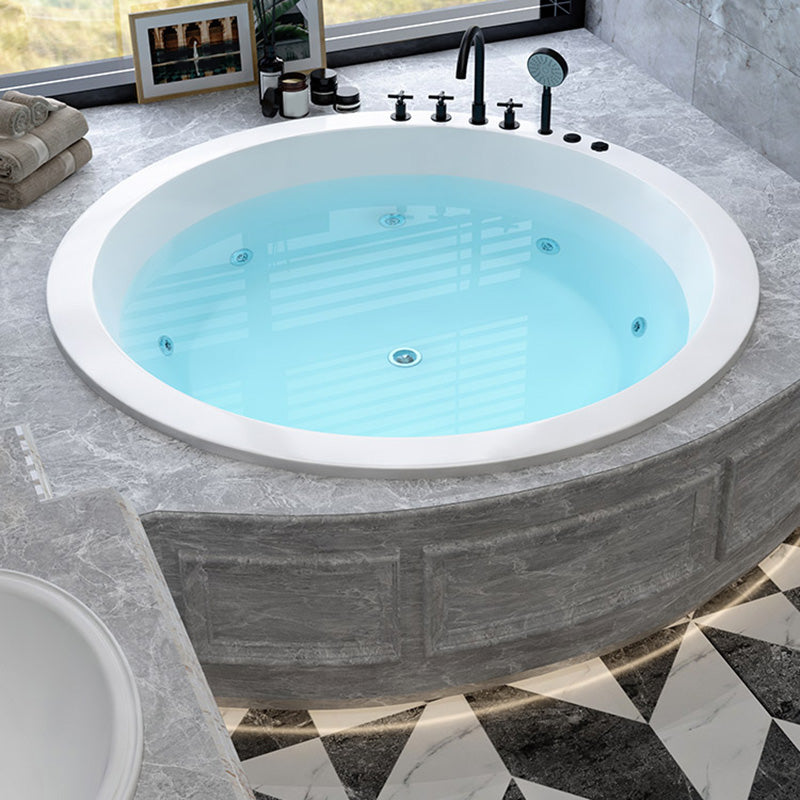 Modern Round White Acrylic Bathtub Embedded Bathtub with Drain and Massage Device