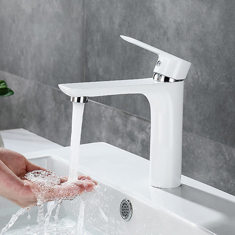 Contemporary Style Faucet Single Lever Handle Vessel Sink Faucet