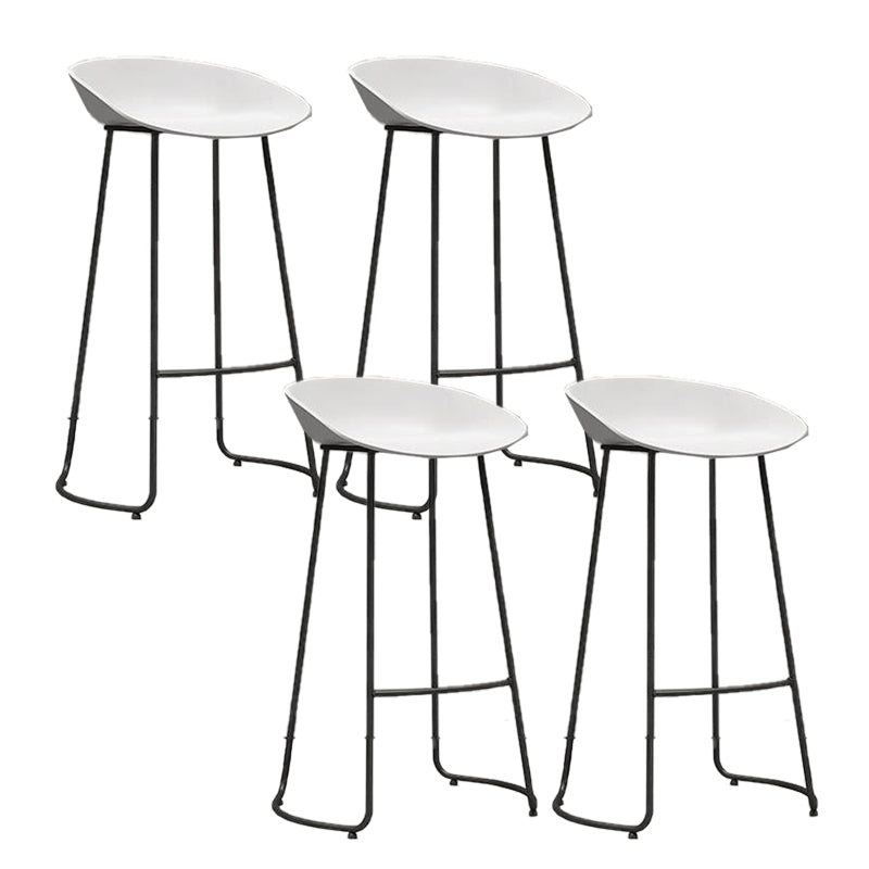 Modern Style Metal Bar Stool Plastic Low Back Counter Stool for Restaurant