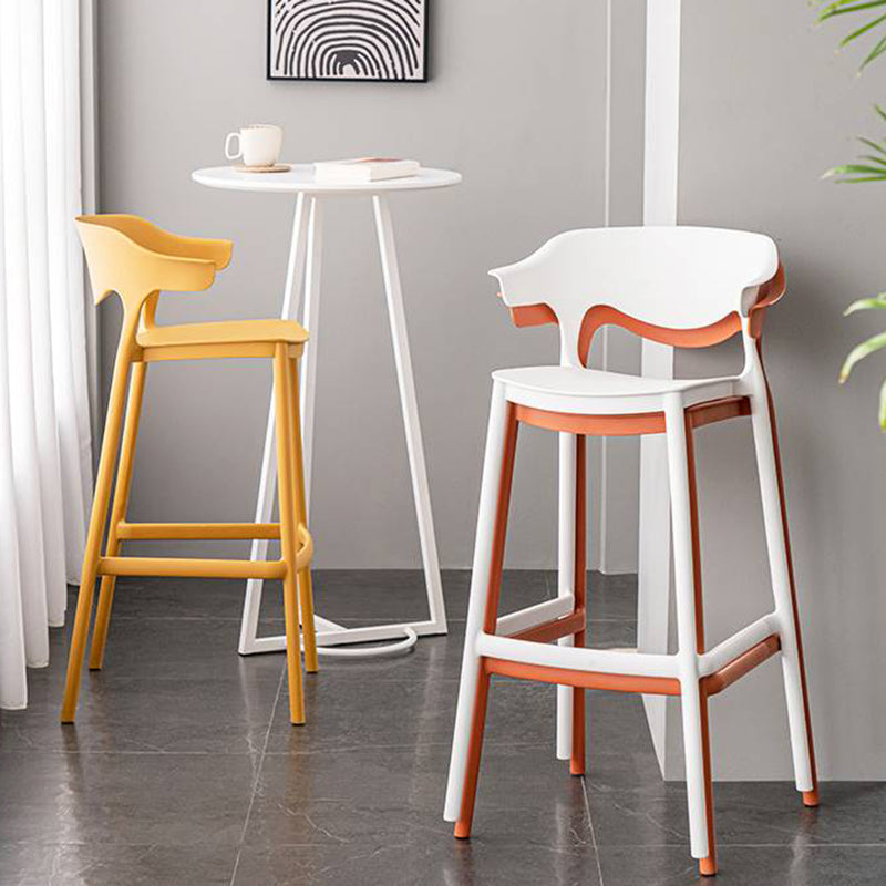 Industrial Stackable Bar Height Stool Plastic Low Back Bar Stool for Dining Room