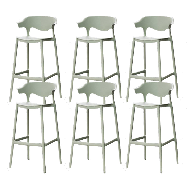 Industrial Stackable Bar Height Stool Plastic Low Back Bar Stool for Dining Room