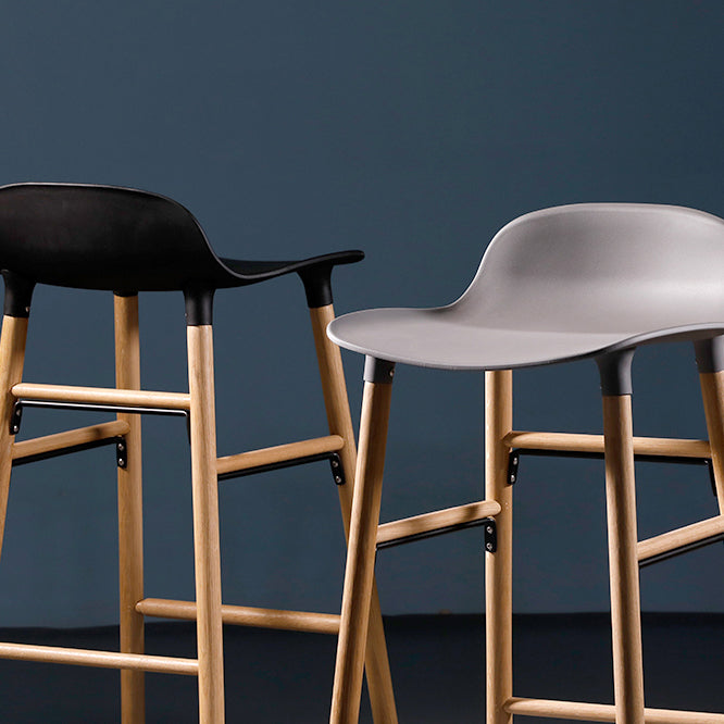 Scandinavian Solid Wood Legs Bar Stool Armless Plastic Bar Stool for Living Room