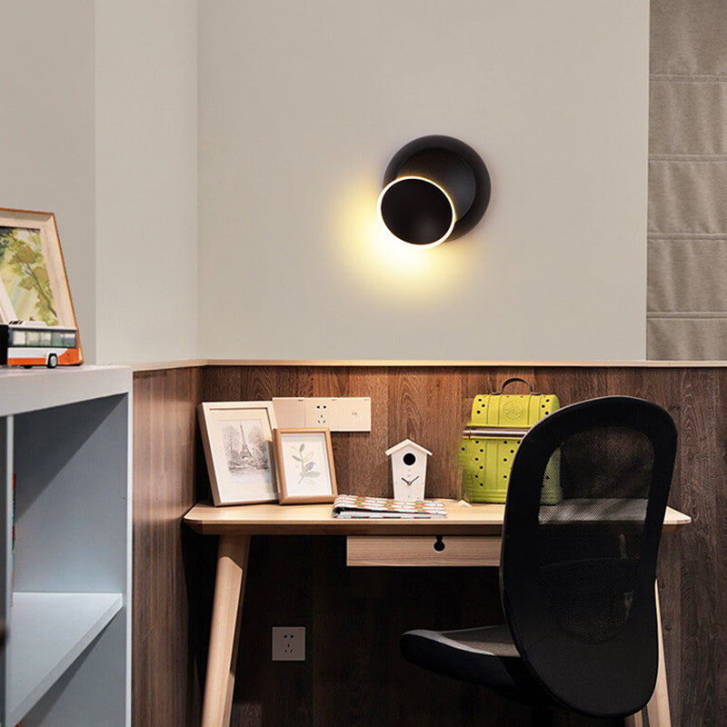 Round Disc Shape Wall Lamp Modern Style Acrylic 1 Light Sconce in Black / White