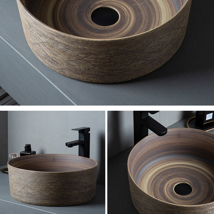 Traditional Bathroom Sink Porcelain Oval-Shape Vessel Lavatory Sink with Pop-Up Drain