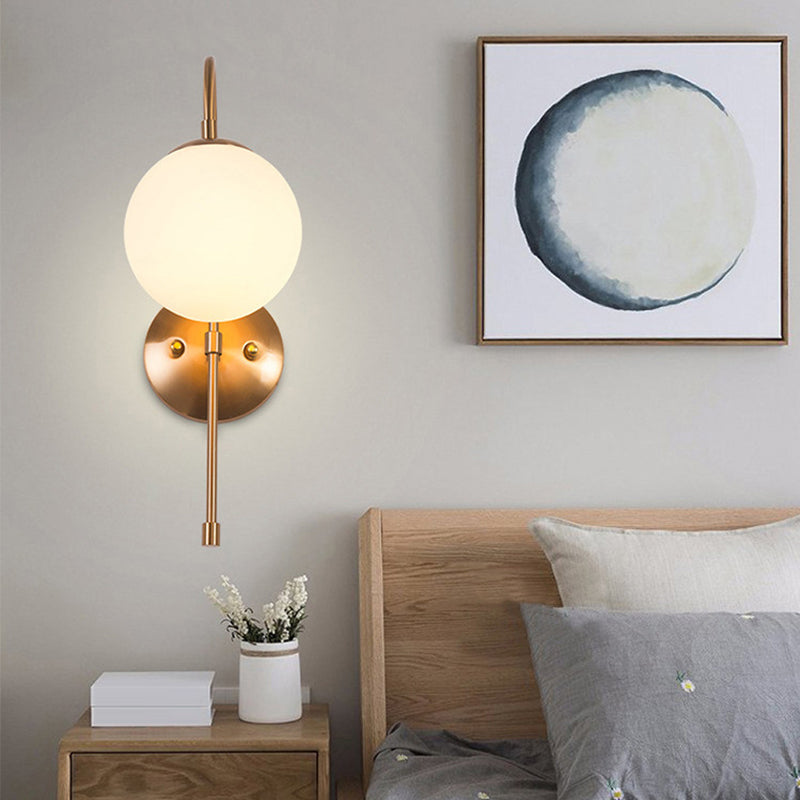 1 Light Unique Shape Wall Light Fixture Modern Wall Mounted Lighting in Gold Finish