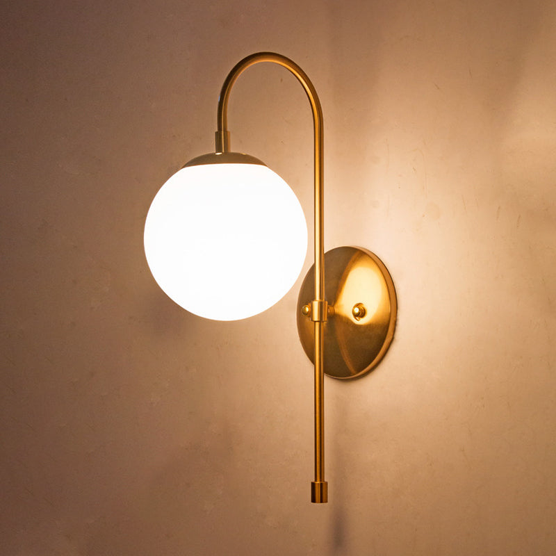 1 Light Unique Shape Wall Light Fixture Modern Wall Mounted Lighting in Gold Finish