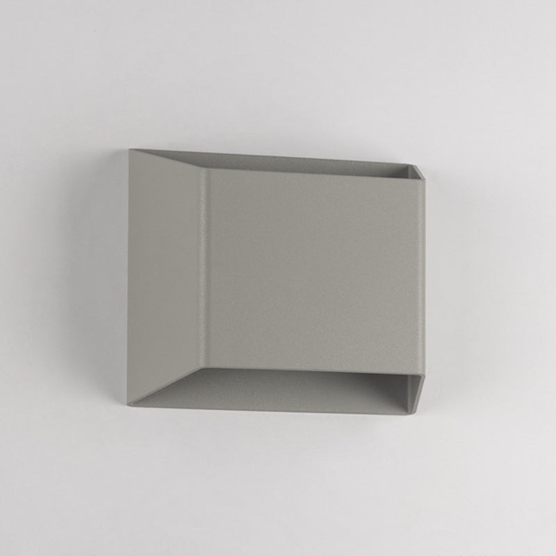2 Lights Multi-Faceted Sconce Light Simplicity Metal Wall Mount Light