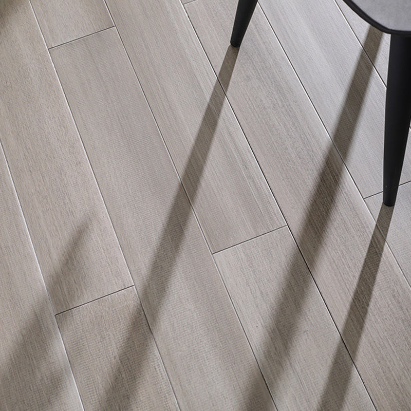 Trendy Laminate Flooring Wood Textured Indoor Laminate Floor