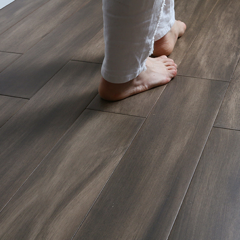 Trendy Laminate Flooring Wood Textured Indoor Laminate Floor