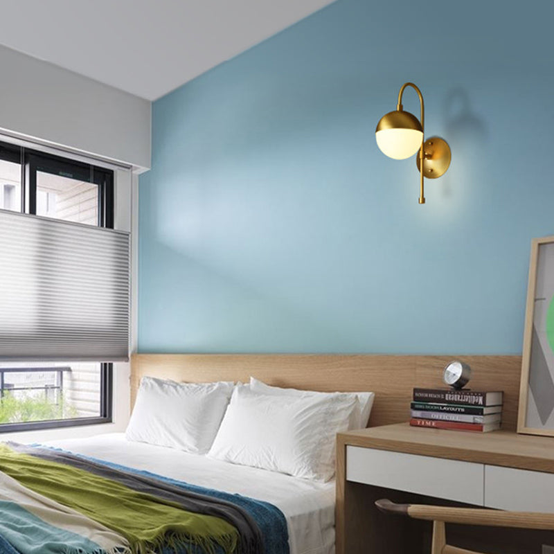 1 Light Unique Shape Wall Light Fixture Modern Wall Mounted Lighting in Gold