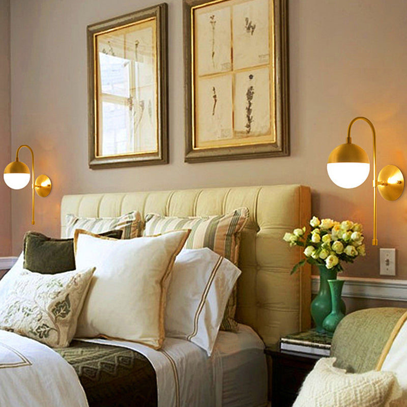 1 Light Unique Shape Wall Light Fixture Modern Wall Mounted Lighting in Gold