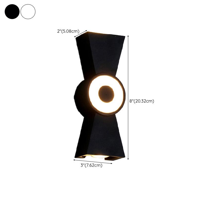 Contemporary Wall Light in Black / White Aluminum Wall Mount