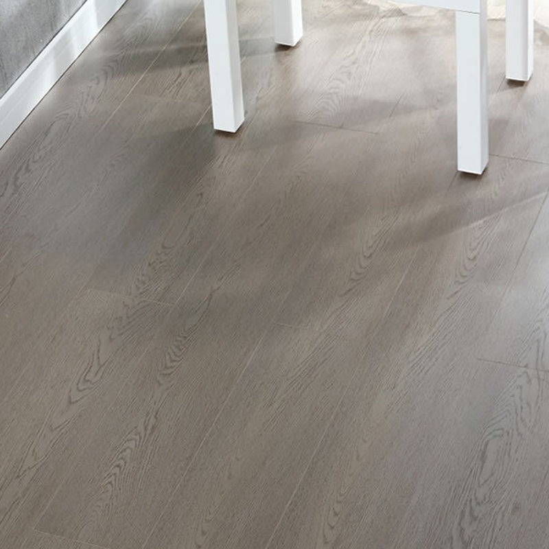 Pine Slip Resistant Laminate Plank Flooring Modern Laminate Floor