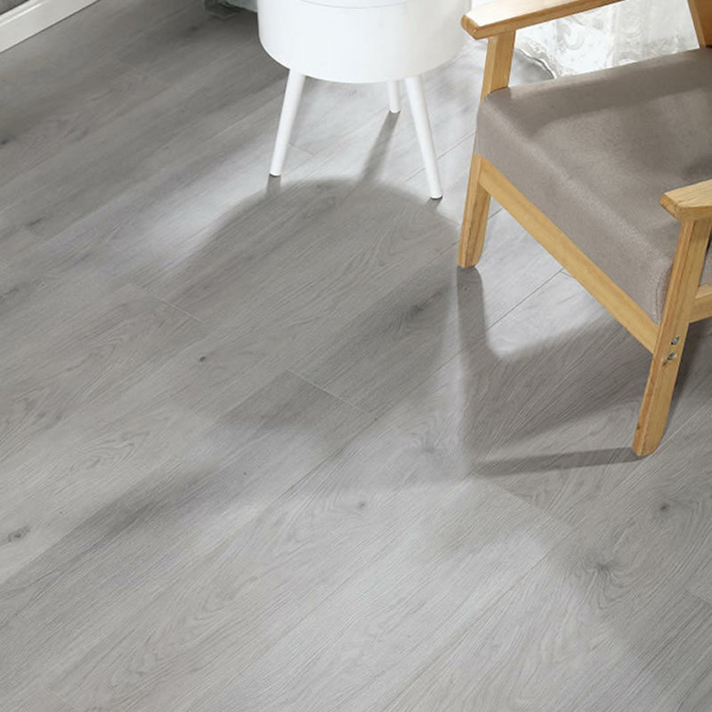 Pine Slip Resistant Laminate Plank Flooring Modern Laminate Floor