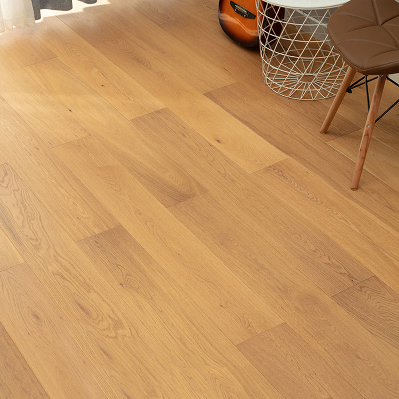 Modern Medium Laminate Flooring Natural Oak Laminate Plank Flooring