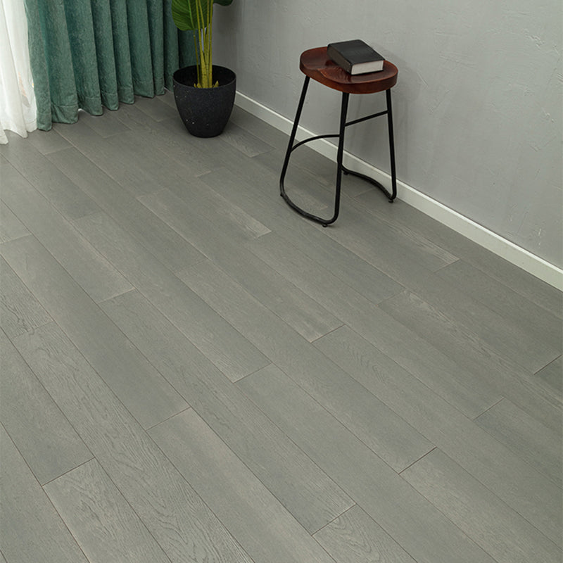 Modern Medium Laminate Flooring Natural Oak Laminate Plank Flooring