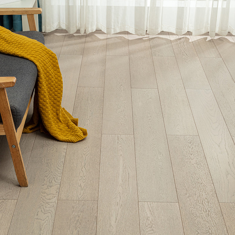 Modern Medium Laminate Flooring Natural Oak Laminate Plank Flooring