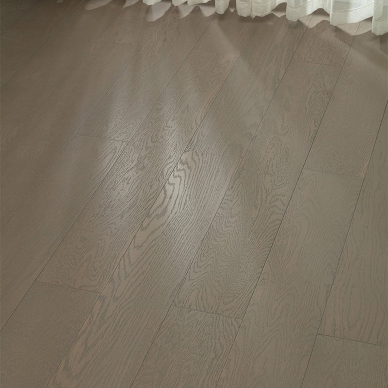 Modern Medium Laminate Flooring Natural Oak Laminate Plank Flooring