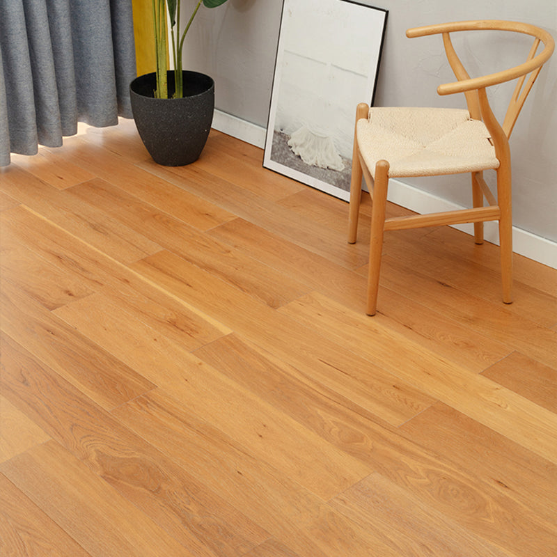 Modern Medium Laminate Flooring Natural Oak Laminate Plank Flooring