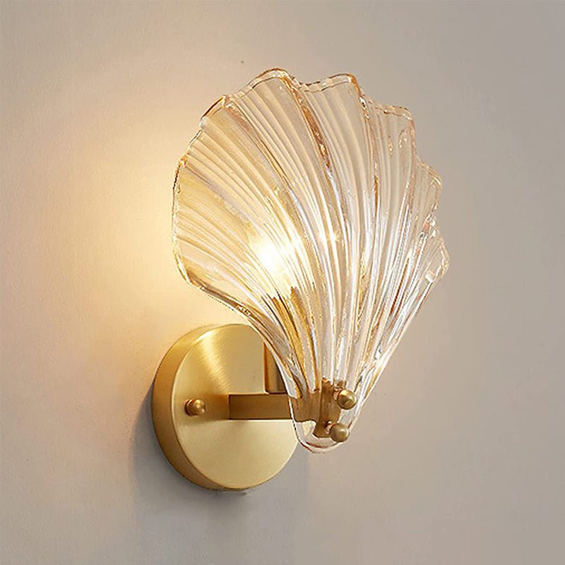 Shell Shape Wall Lamp Modern Style Glass 1 Light Wall Light in Clear