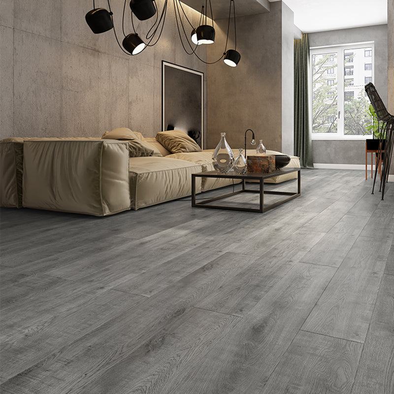 Modern Pine Laminate Flooring Click-Lock Waterproof Laminate Plank Flooring