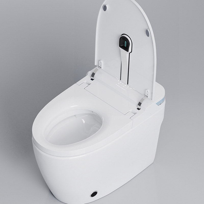 Modern Toilet Bowl Siphon Jet Skirted Toilet with Soft-Close Seat for Bathroom