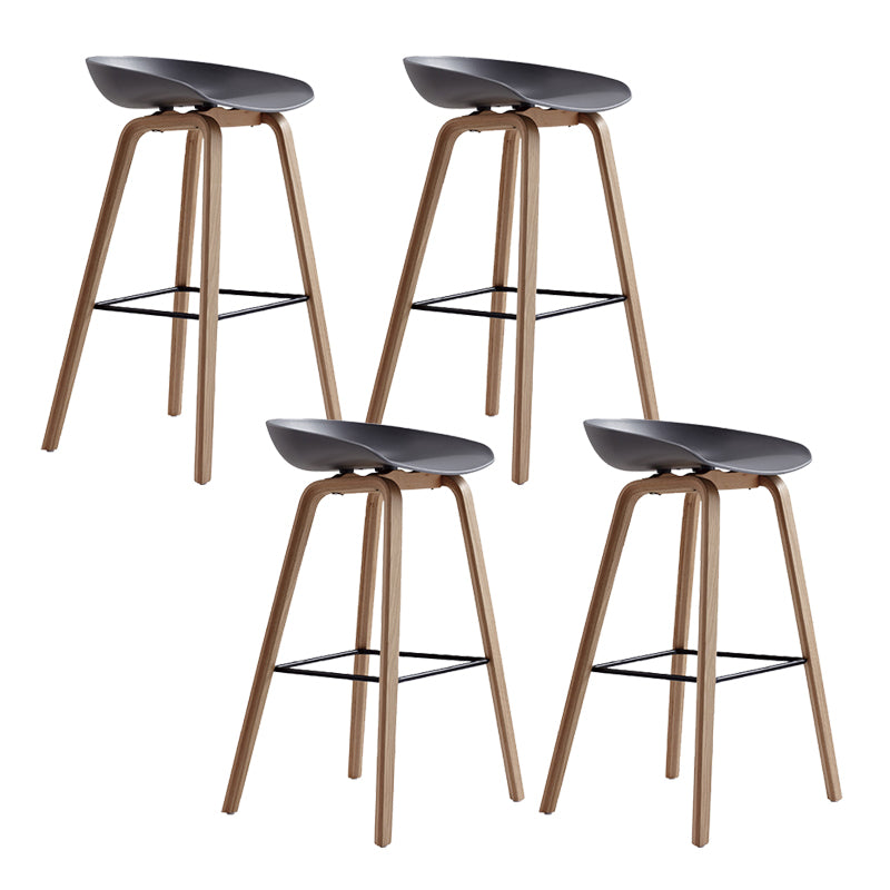 Indoor Plastic Bucket Seat Scandinavian Armless Bar Height Stool with Wood Legs