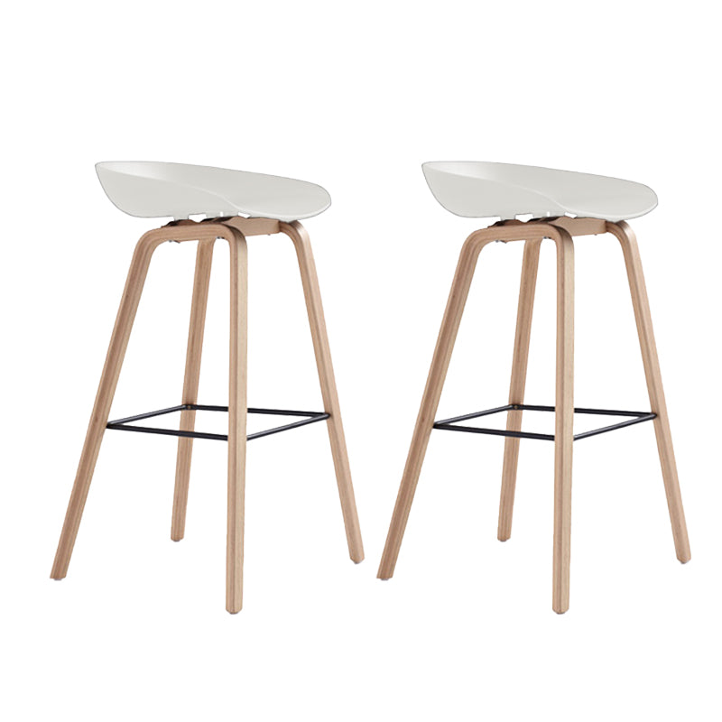 Indoor Plastic Bucket Seat Scandinavian Armless Bar Height Stool with Wood Legs