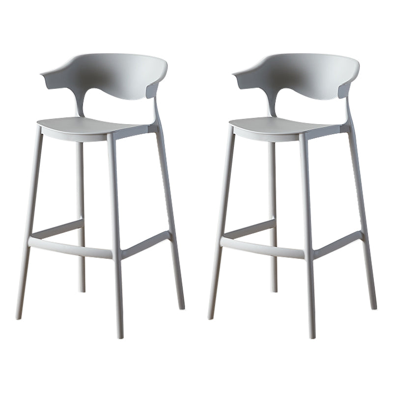 Indoor Plastic Armless Bar Height Stool Industrial Stackable Low Back Bar Stool
