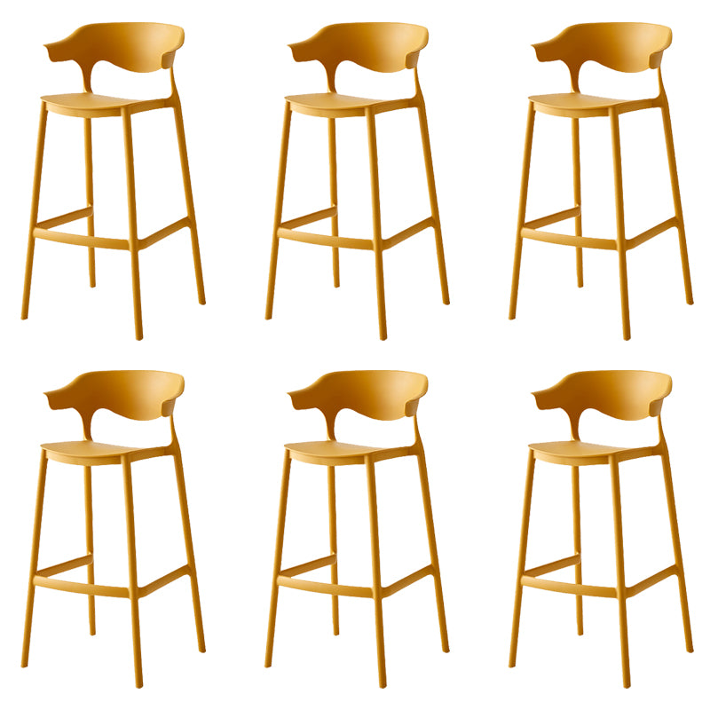 Indoor Plastic Armless Bar Height Stool Industrial Stackable Low Back Bar Stool
