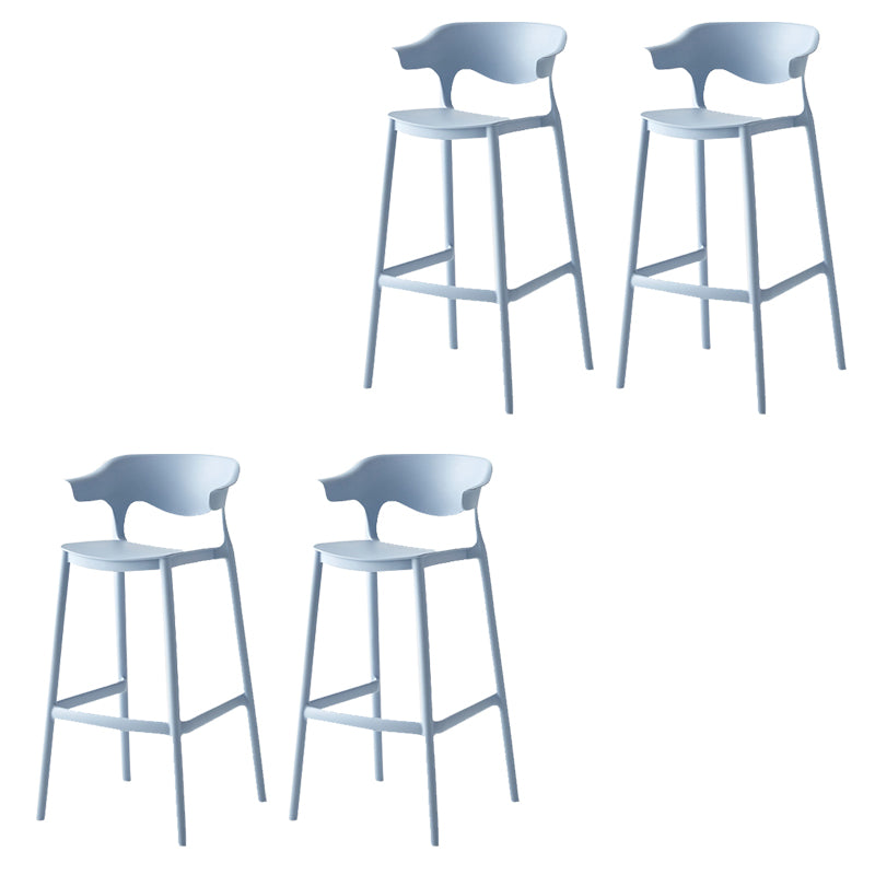 Indoor Plastic Armless Bar Height Stool Industrial Stackable Low Back Bar Stool