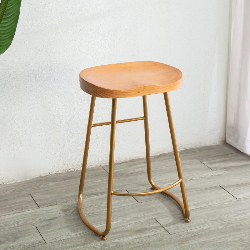 Modern Armless Backless Counter Stool Iron Bar Stool with Wooden Seat for Indoor
